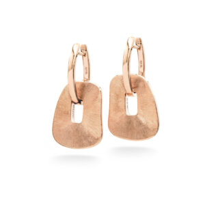 Puzzle engraved gold medium earrings