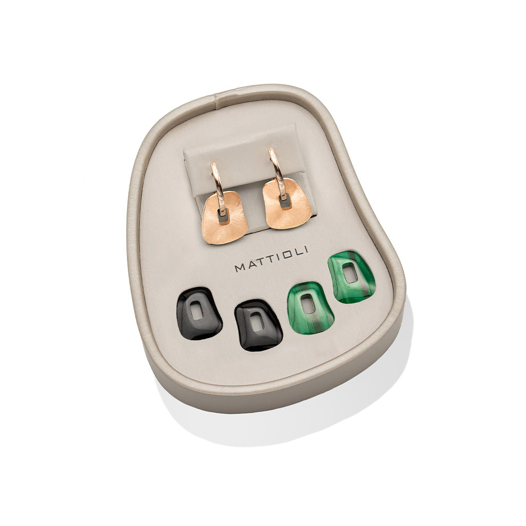 Puzzle engraved gold small earrings